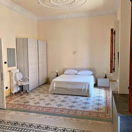 Affittacamere La Dell'orologio *